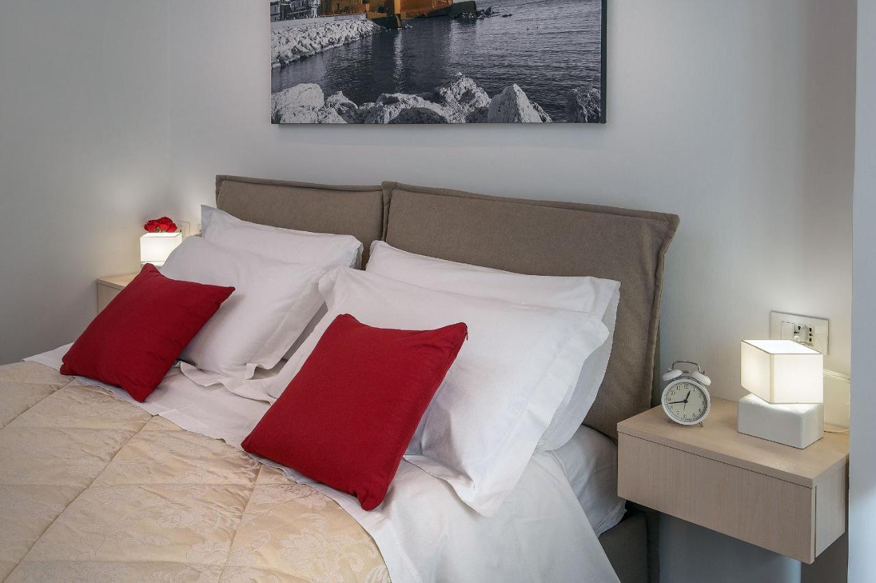 La Preziosa Apartment Наполи Екстериор снимка