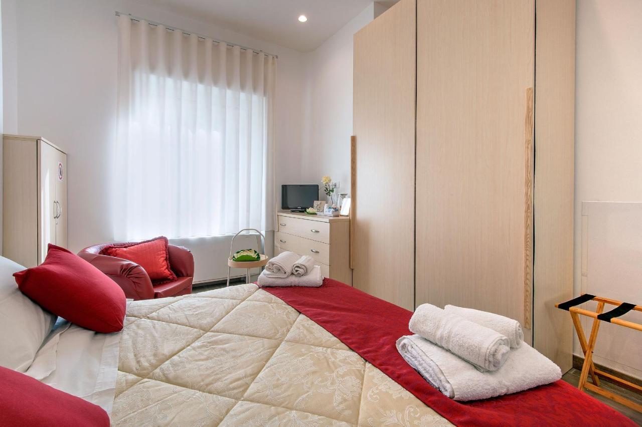 La Preziosa Apartment Наполи Екстериор снимка