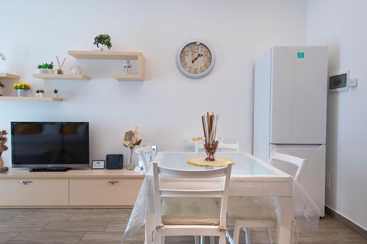 La Preziosa Apartment Наполи Екстериор снимка