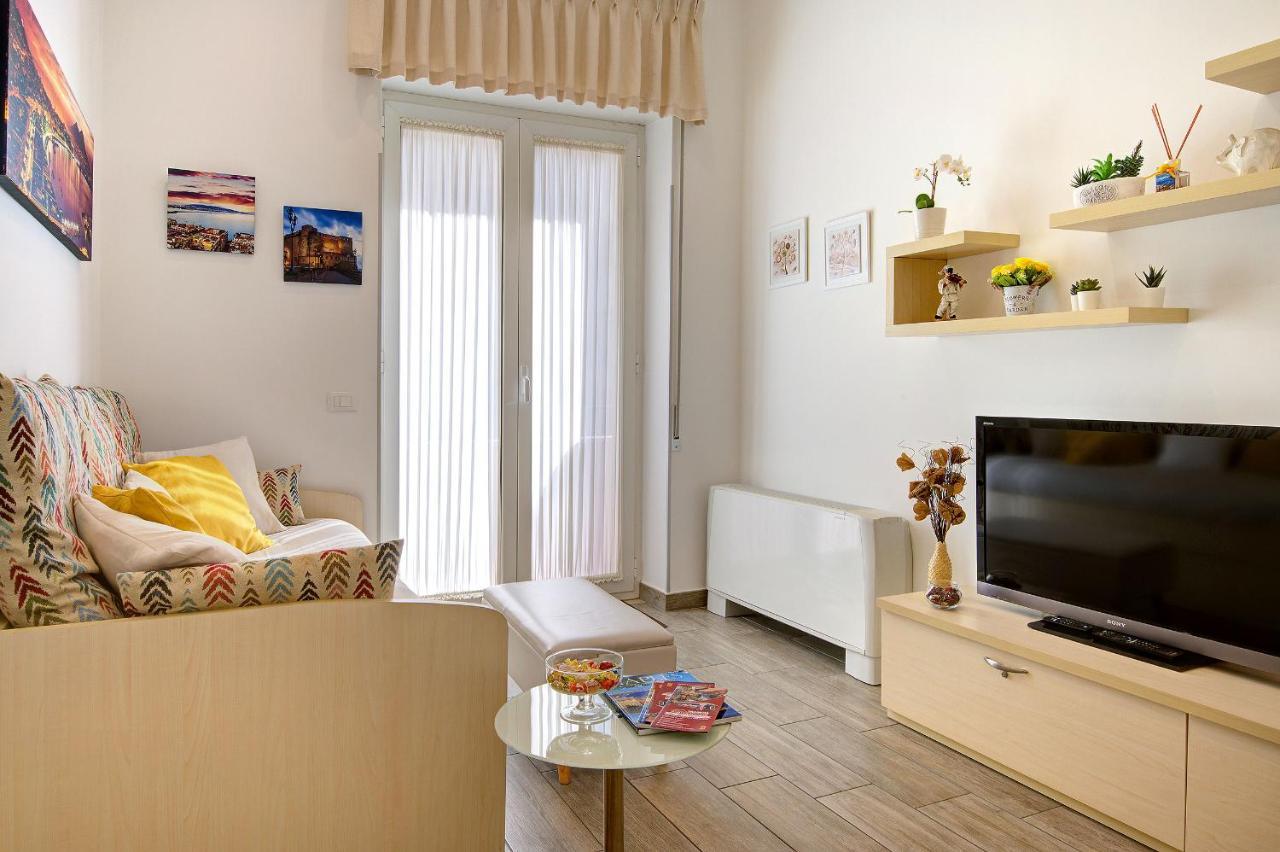La Preziosa Apartment Наполи Екстериор снимка