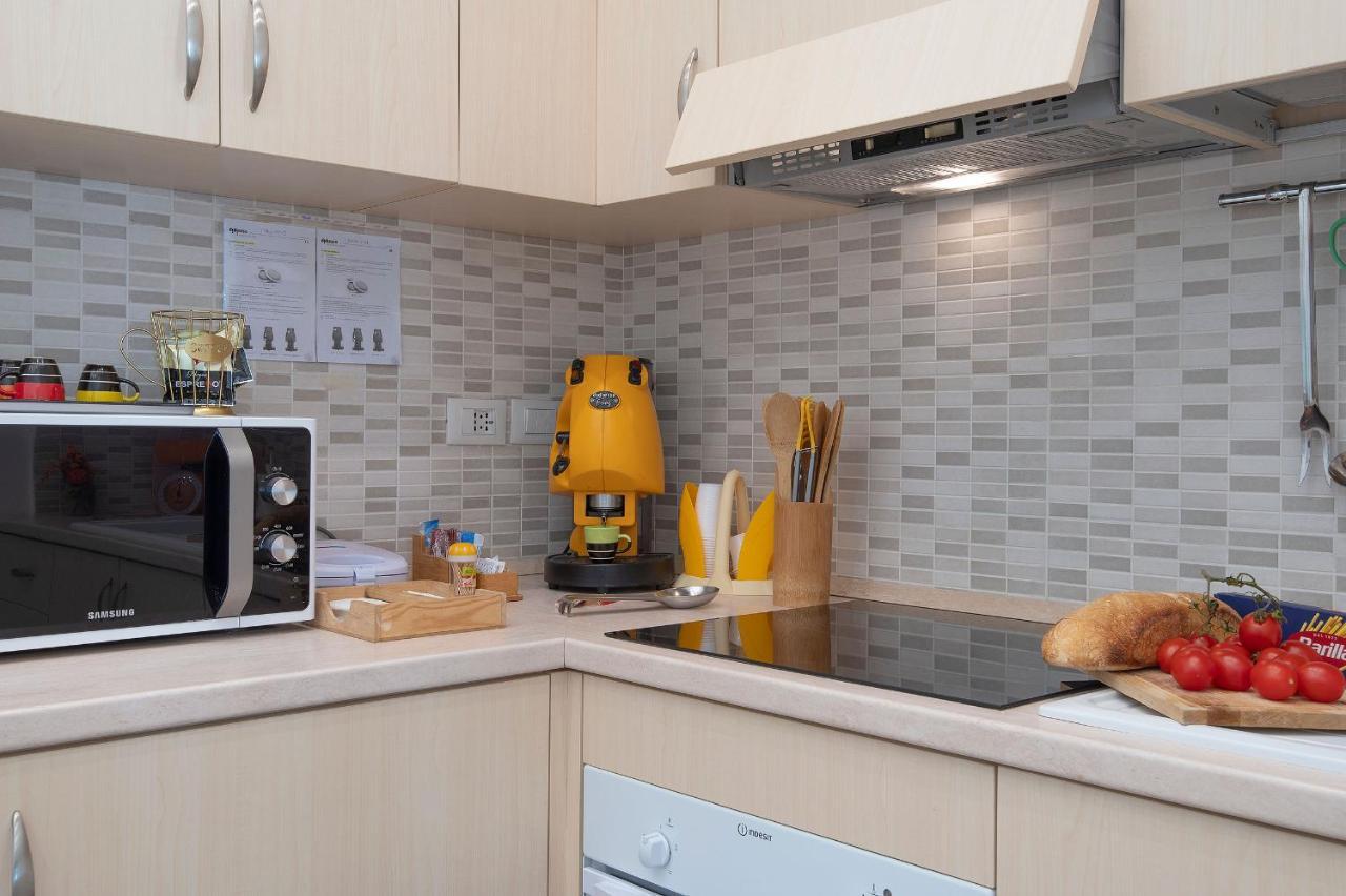 La Preziosa Apartment Наполи Екстериор снимка